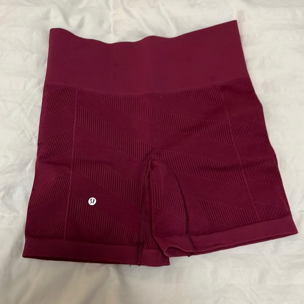 Gently worn Lulu Lemon sculpt shorts